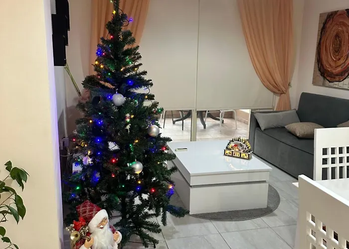 Royal Seacrest F 103