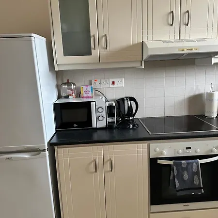 Royal Seacrest F 103